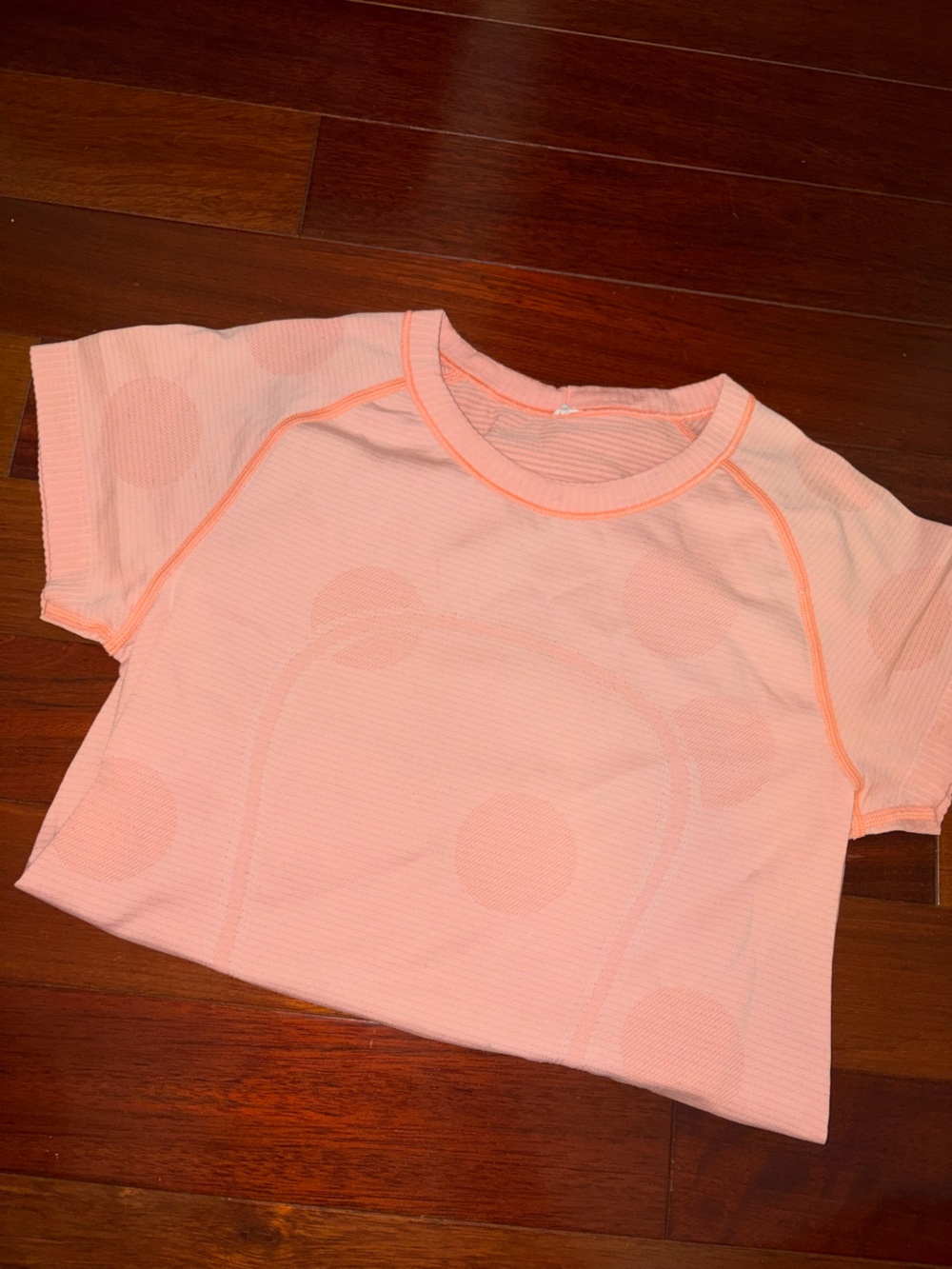 Lululemon Polka Dot Swifty Tee - Picture 4 of 5
